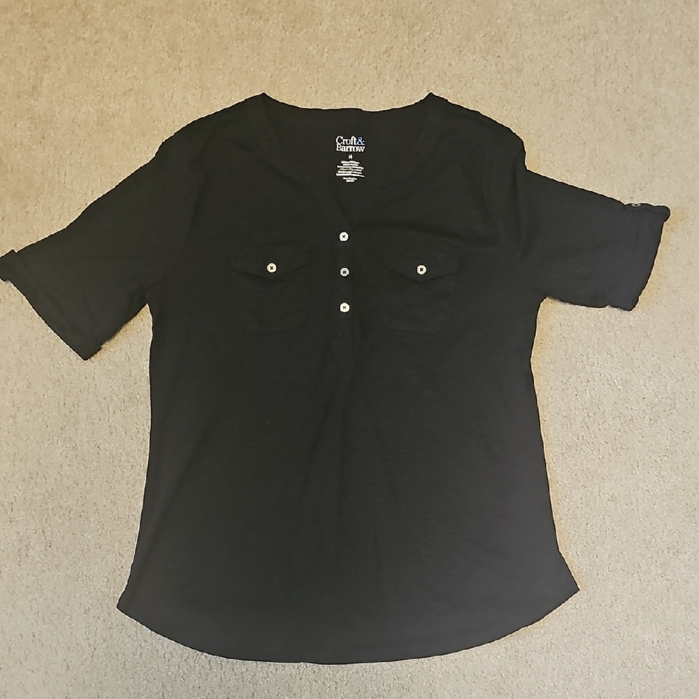 Croft & Barrow Black Buttoned Top